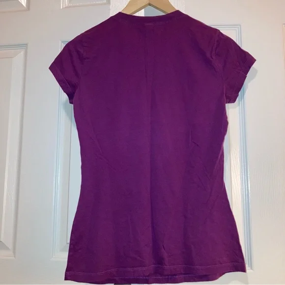 Fleur de Lis T-Shirt - Picture 3 of 4